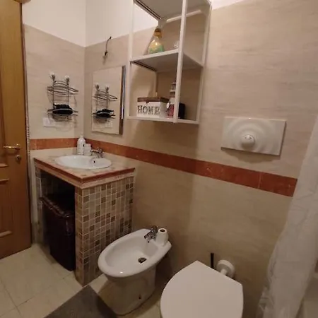 Centro Commerciale Apartment